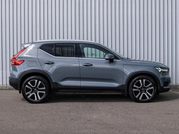 Volvo XC40 I с пробегом 2021 года, цена 3 849 000 рублей, 83514 км, внедорожник, Автокод Объявления