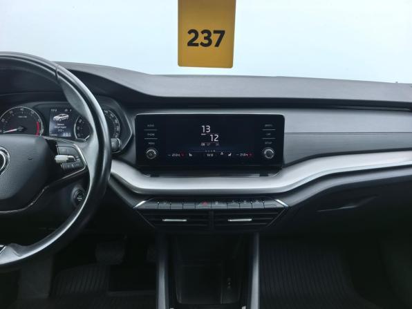 Skoda Octavia IV (A8) с пробегом 2021 года, цена 1 900 000 рублей, 109000 км, лифтбек, Автокод Объявления