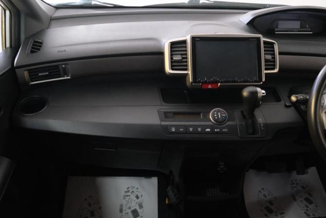 Honda Freed I Рестайлинг с пробегом 2012 года, цена 1 159 000 рублей, 146000 км, компактвэн, Автокод Объявления