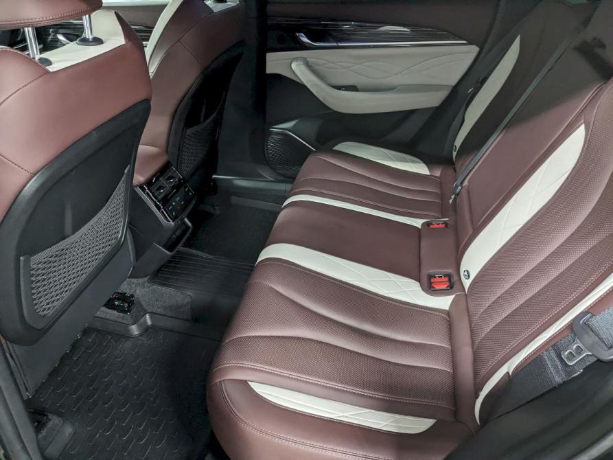 Geely Monjaro I Москва  - изображение 17