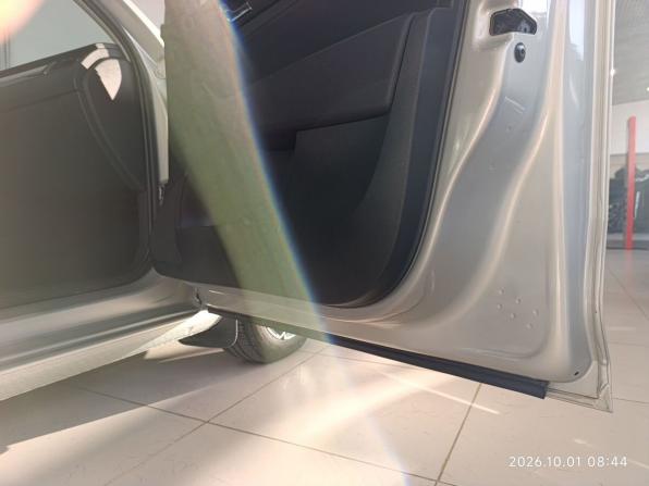 Skoda Rapid I с пробегом 2015 года, цена 950 000 рублей, 143659 км, лифтбек, Автокод Объявления