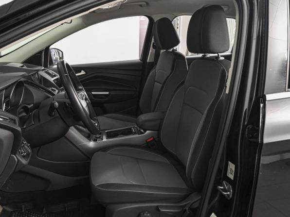 Ford Kuga II Рестайлинг с пробегом 2017 года, цена 1 430 000 рублей, 213509 км, внедорожник, Автокод Объявления