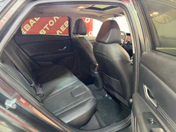 Hyundai Elantra VII (CN7) Рестайлинг с пробегом 2023 года, цена 2 399 000 рублей, 32179 км, седан, Автокод Объявления