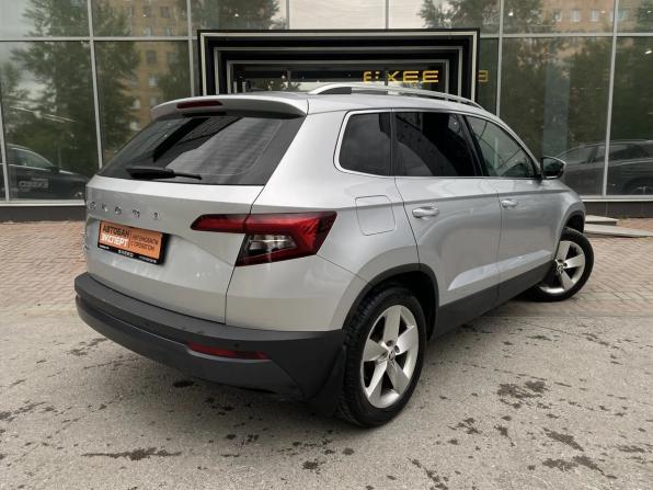 Skoda Karoq I с пробегом 2021 года, цена 2 399 000 рублей, 48644 км, внедорожник, Автокод Объявления
