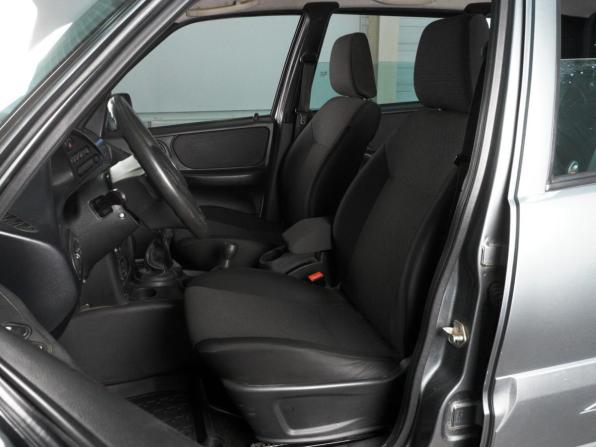 Chevrolet Niva I Рестайлинг с пробегом 2017 года, цена 730 000 рублей, 137607 км, внедорожник, Автокод Объявления