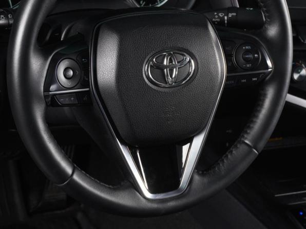 Toyota Camry VIII (XV70) Рестайлинг с пробегом 2021 года, цена 3 139 000 рублей, 133047 км, седан, Автокод Объявления