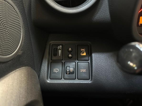 Toyota RAV4 III (XA30) Рестайлинг с пробегом 2011 года, цена 1 350 000 рублей, 211258 км, внедорожник, Автокод Объявления