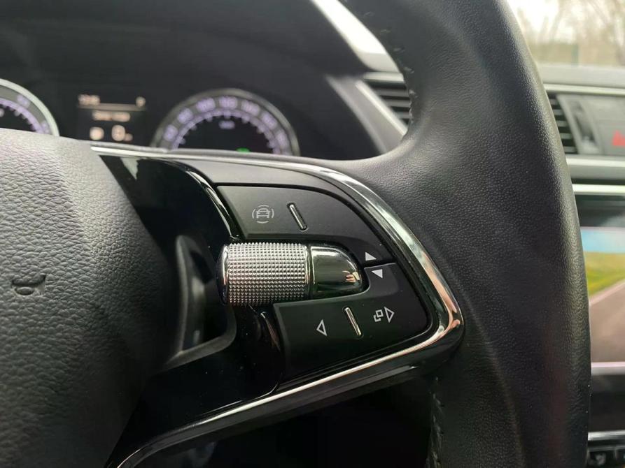 Skoda Superb III Рестайлинг Екатеринбург  - изображение 24