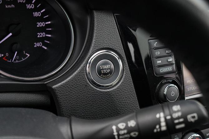 Nissan Qashqai II с пробегом 2018 года, цена 2 250 000 рублей, 31403 км, внедорожник, Автокод Объявления