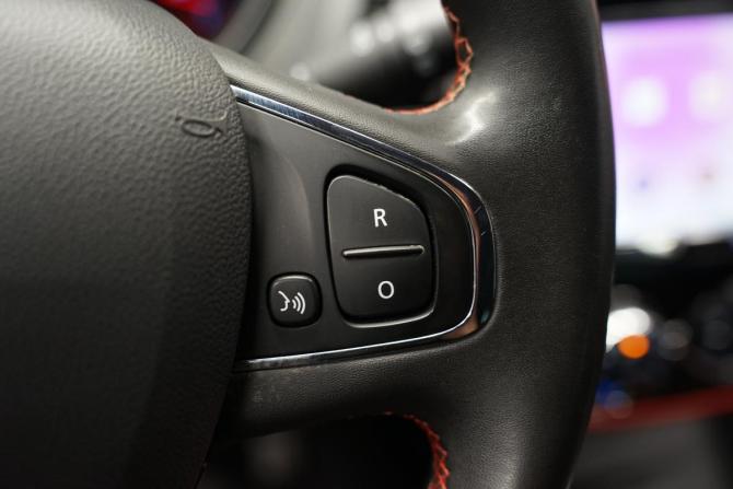 Renault Kaptur I с пробегом 2019 года, цена 1 430 000 рублей, 102000 км, внедорожник, Автокод Объявления
