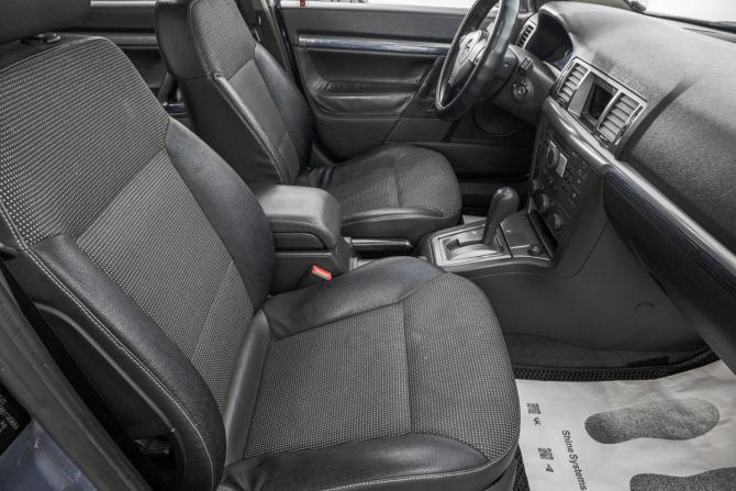 Opel Vectra C Рестайлинг с пробегом 2006 года, цена 499 000 рублей, 208600 км, седан, Автокод Объявления