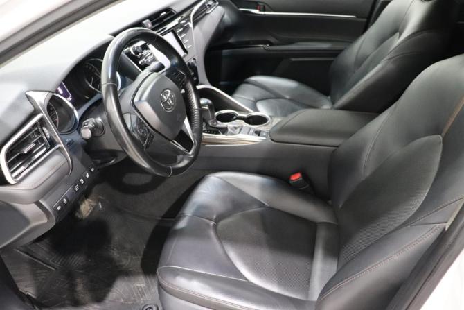 Toyota Camry VIII (XV70) с пробегом 2019 года, цена 2 540 000 рублей, 133675 км, седан, Автокод Объявления