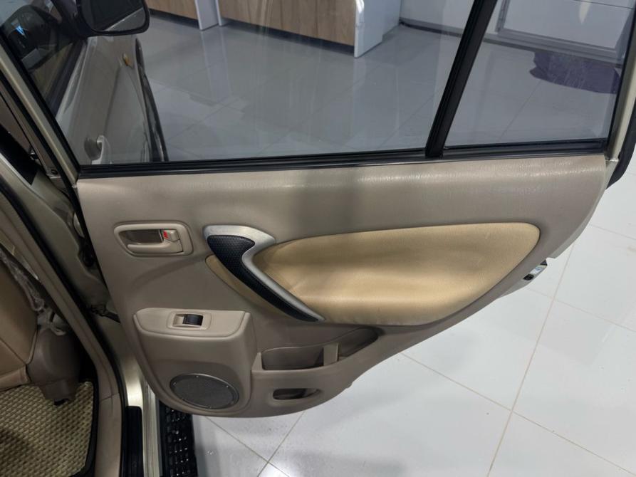 Toyota RAV4 II (XA20) Челябинск  - изображение 9