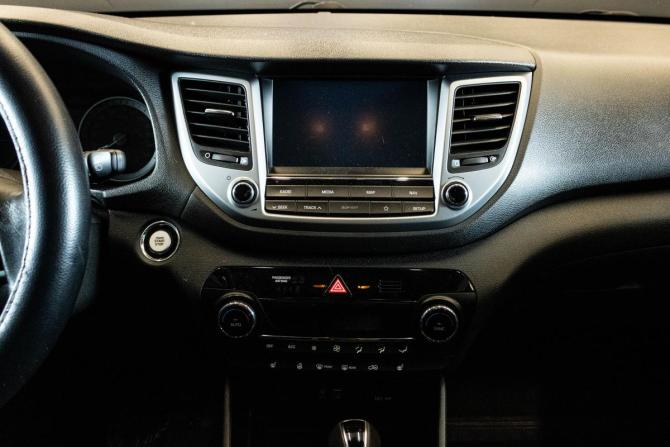 Hyundai Tucson III Рестайлинг с пробегом 2018 года, цена 1 716 000 рублей, 112451 км, внедорожник, Автокод Объявления