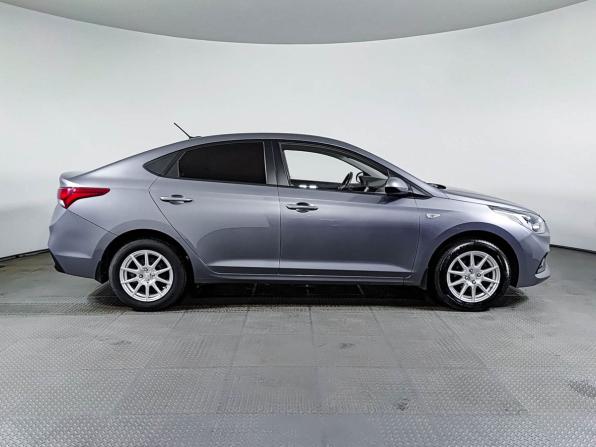 Hyundai Solaris II с пробегом 2017 года, цена 1 450 000 рублей, 60000 км, седан, Автокод Объявления