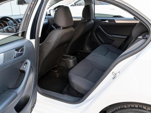 Volkswagen Jetta VI Рестайлинг с пробегом 2015 года, цена 998 000 рублей, 203599 км, седан, Автокод Объявления