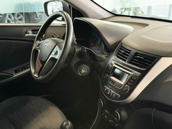 Hyundai Solaris I Рестайлинг с пробегом 2016 года, цена 970 000 рублей, 125001 км, седан, Автокод Объявления