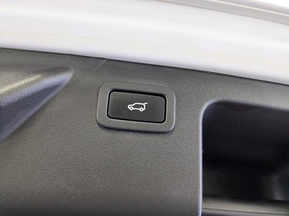 Land Rover Discovery Sport I с пробегом 2019 года, цена 2 950 000 рублей, 74040 км, внедорожник, Автокод Объявления