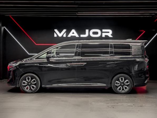 Hongqi HQ9 с пробегом 2022 года, цена 3 555 000 рублей, 73777 км, минивэн, Автокод Объявления
