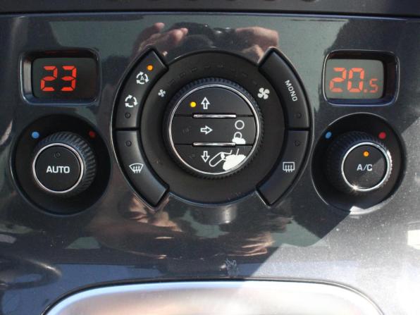 Peugeot 3008 I с пробегом 2011 года, цена 575 000 рублей, 245867 км, внедорожник, Автокод Объявления