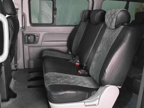 Hyundai H-1 II Рестайлинг с пробегом 2016 года, цена 2 259 000 рублей, 305916 км, минивэн, Автокод Объявления