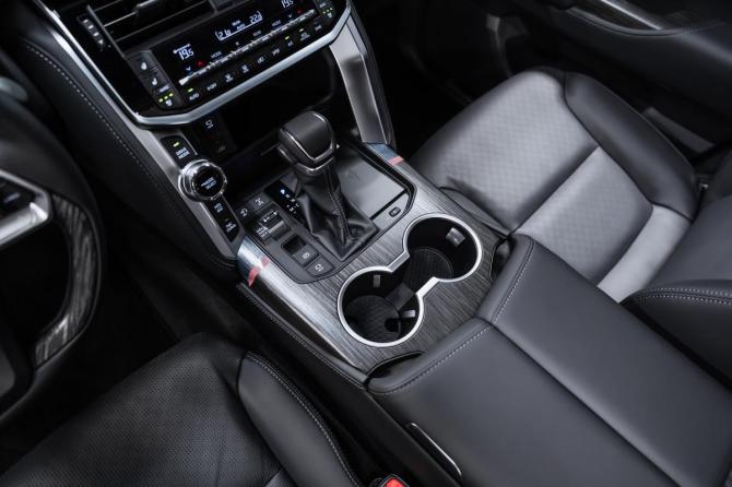 Новый Toyota Land Cruiser 300 Series 2026 года, цена 15 400 000 рублей, внедорожник, Автокод Объявления