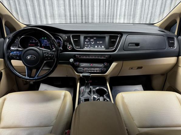 Kia Carnival III с пробегом 2018 года, цена 2 610 000 рублей, 132621 км, минивэн, Автокод Объявления