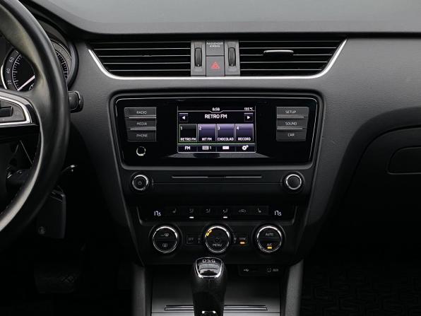 Skoda Octavia III (A7) с пробегом 2016 года, цена 1 049 000 рублей, 269592 км, лифтбек, Автокод Объявления
