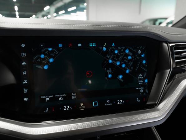 Volkswagen Touareg III Рестайлинг с пробегом 2024 года, цена 9 750 000 рублей, 29732 км, внедорожник, Автокод Объявления
