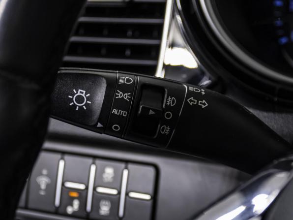 Kia Ceed III Рестайлинг с пробегом 2022 года, цена 2 498 000 рублей, 84323 км, универсал, Автокод Объявления