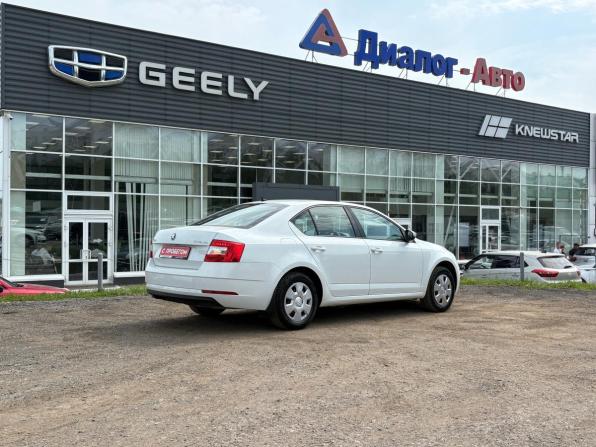 Skoda Octavia IV (A8) с пробегом 2021 года, цена 2 171 000 рублей, 130205 км, лифтбек, Автокод Объявления
