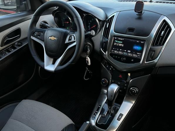 Chevrolet Cruze I Рестайлинг с пробегом 2013 года, цена 739 000 рублей, 100198 км, хэтчбек, Автокод Объявления