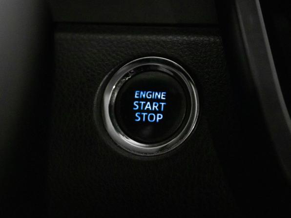 Toyota Camry VIII (XV70) с пробегом 2019 года, цена 2 840 000 рублей, 143001 км, седан, Автокод Объявления