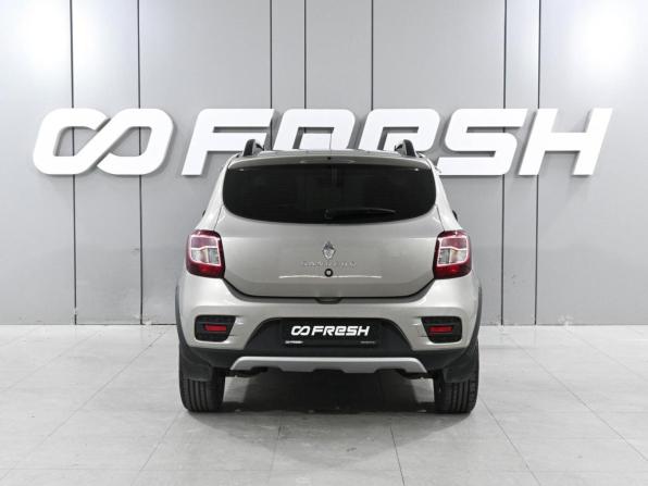 Renault Sandero II Рестайлинг с пробегом 2019 года, цена 1 285 000 рублей, 27580 км, хэтчбек, Автокод Объявления