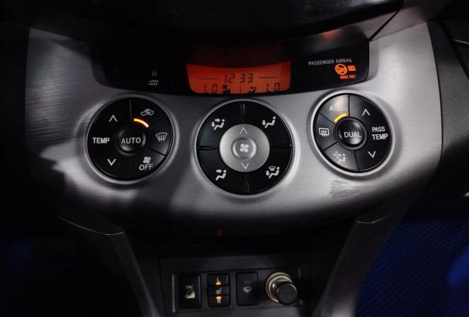 Toyota RAV4 III (XA30) с пробегом 2007 года, цена 930 000 рублей, 327983 км, внедорожник, Автокод Объявления