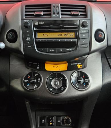 Toyota RAV4 III (XA30) Рестайлинг с пробегом 2012 года, цена 1 179 000 рублей, 202552 км, внедорожник, Автокод Объявления