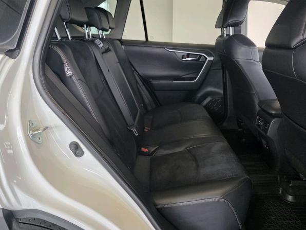 Toyota RAV4 V (XA50) с пробегом 2020 года, цена 3 300 000 рублей, 59013 км, внедорожник, Автокод Объявления