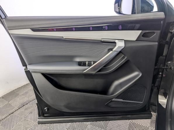 Geely Atlas II с пробегом 2024 года, цена 3 050 000 рублей, 14460 км, внедорожник, Автокод Объявления