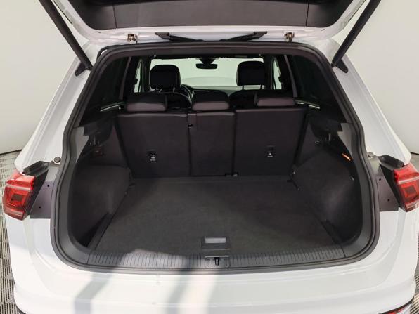 Volkswagen Tiguan II Рестайлинг с пробегом 2021 года, цена 3 700 000 рублей, 94705 км, внедорожник, Автокод Объявления