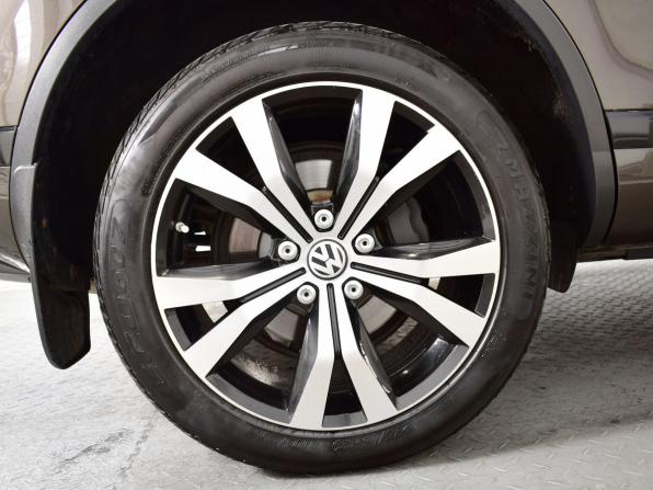 Volkswagen Touareg II Рестайлинг с пробегом 2015 года, цена 3 119 995 рублей, 197193 км, внедорожник, Автокод Объявления