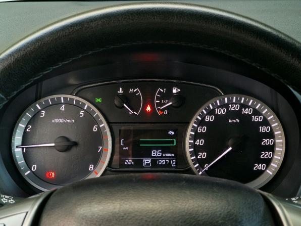 Nissan Tiida II с пробегом 2015 года, цена 950 000 рублей, 139710 км, хэтчбек, Автокод Объявления