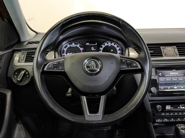 Skoda Rapid I Рестайлинг с пробегом 2019 года, цена 1 395 000 рублей, 72413 км, лифтбек, Автокод Объявления