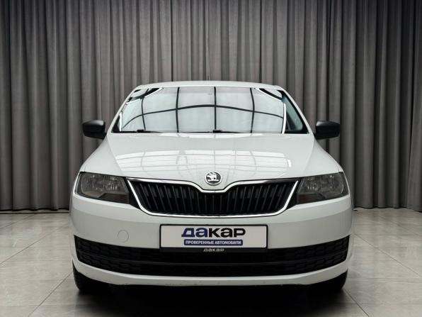 Skoda Rapid I с пробегом 2016 года, цена 919 000 рублей, 174800 км, лифтбек, Автокод Объявления