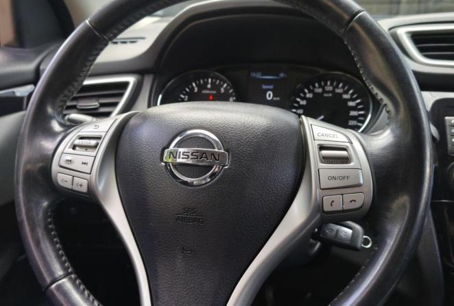 Nissan Qashqai II с пробегом 2016 года, цена 1 035 000 рублей, 207010 км, внедорожник, Автокод Объявления