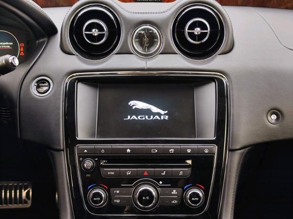 Jaguar XJ IV (X351) Рестайлинг с пробегом 2016 года, цена 2 260 000 рублей, 115842 км, седан, Автокод Объявления