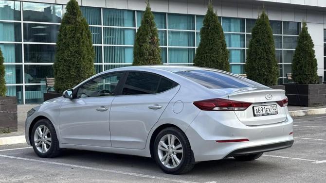 Hyundai Elantra VI (AD) с пробегом 2016 года, цена 1 350 000 рублей, 201000 км, седан, Автокод Объявления
