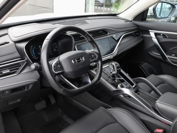 Geely Atlas Pro с пробегом 2023 года, цена 2 049 000 рублей, 59331 км, внедорожник, Автокод Объявления