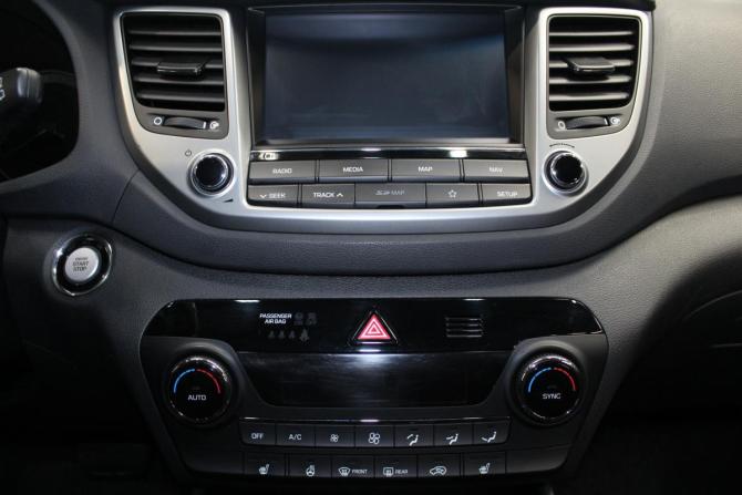 Hyundai Tucson III с пробегом 2018 года, цена 2 079 000 рублей, 130875 км, внедорожник, Автокод Объявления