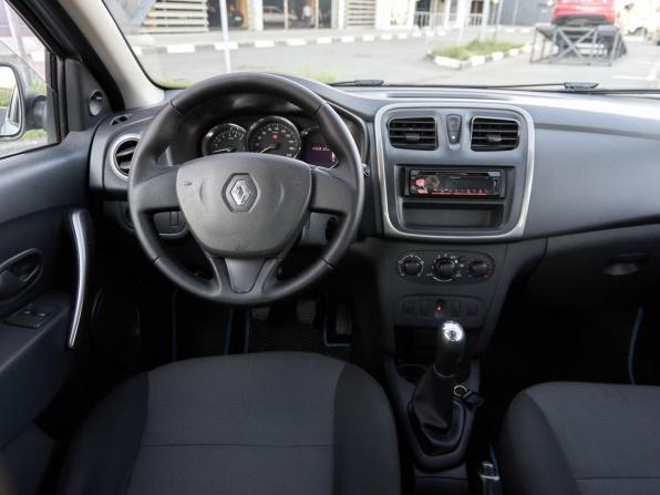 Renault Logan II с пробегом 2016 года, цена 675 200 рублей, 145899 км, седан, Автокод Объявления