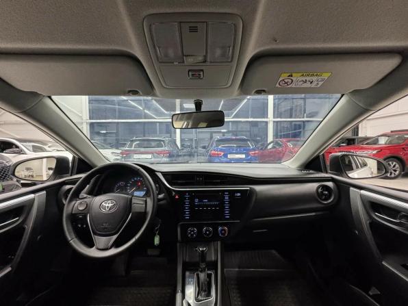 Toyota Corolla XI (E160 E170 E180) Рестайлинг 1 с пробегом 2018 года, цена 1 499 000 рублей, 245000 км, седан, Автокод Объявления